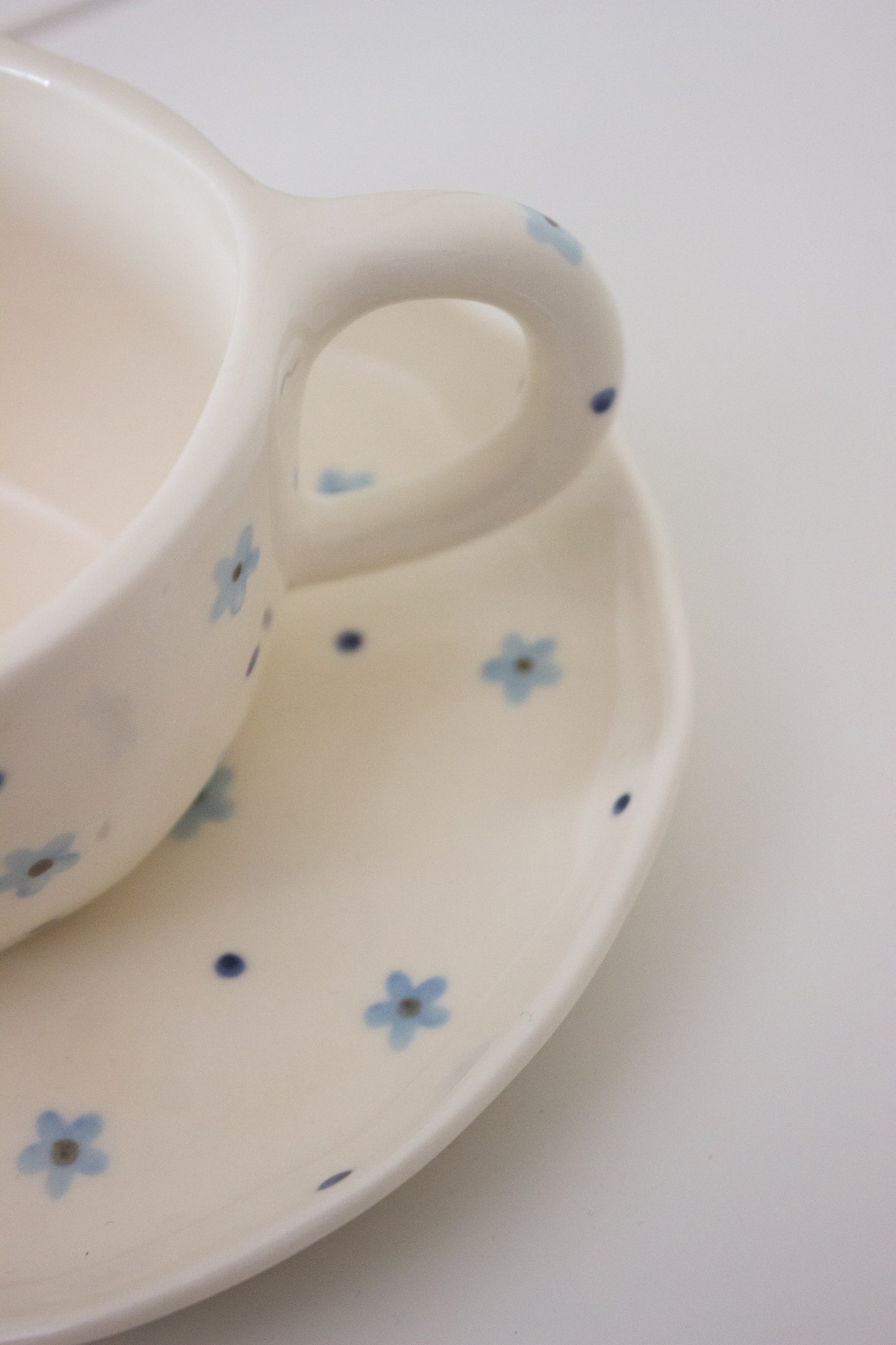Maryn mug & plate